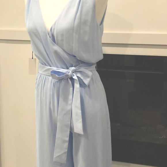 Babaton Maximillian jumpsuit in beautiful light blue - Picture 5 of 5